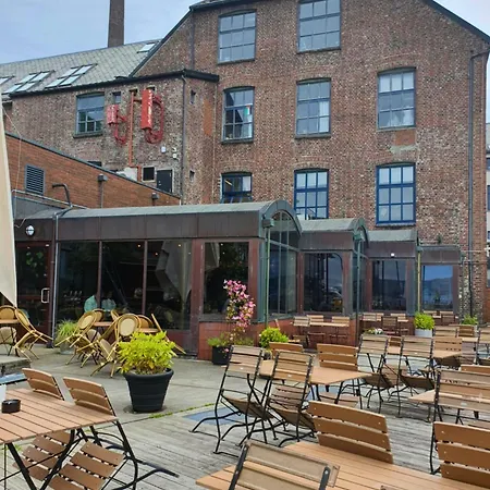 アパート In The *